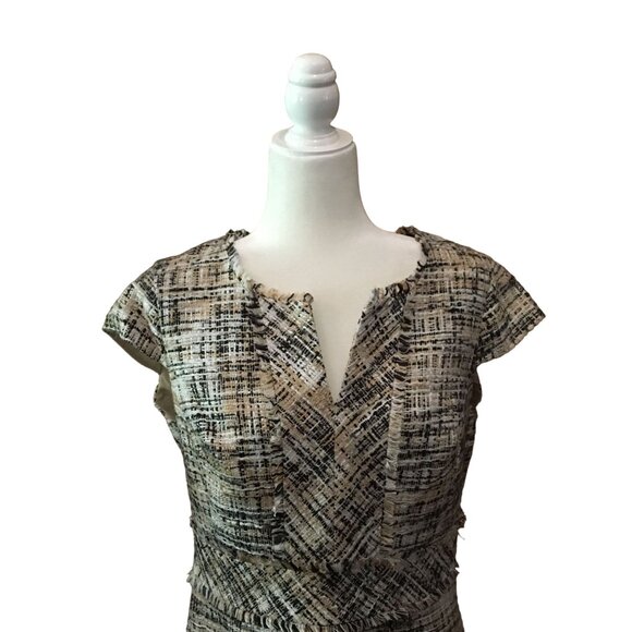 Ellen Tracy Beige & Navy Textured Cap Sleeve Dress Size 12 - Picture 2 of 8